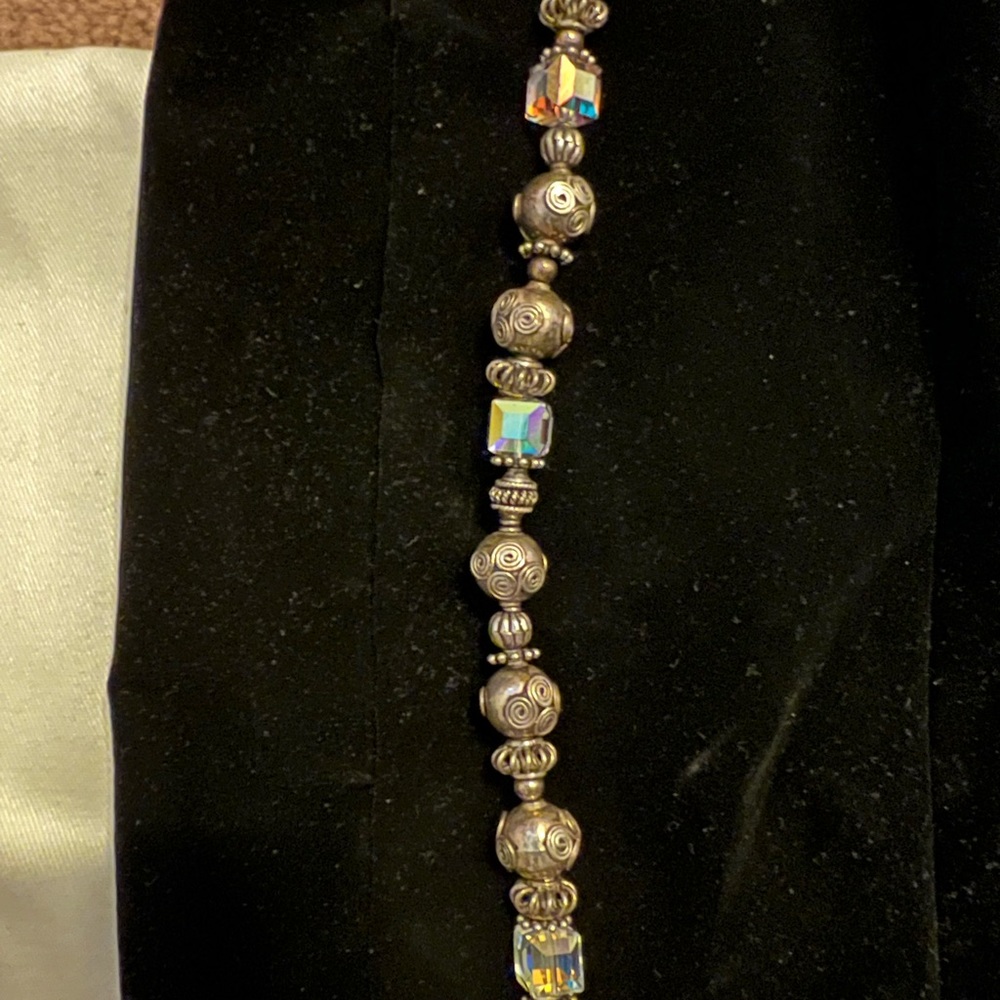 Cute Bali Beads & Crystals fashion bracelet - Picture 3 of 4